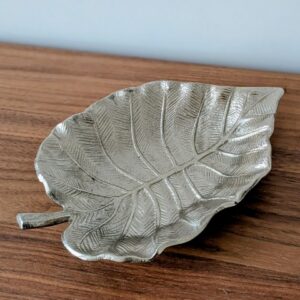 Zilverkleurig blad schaaltje